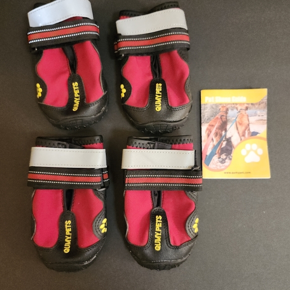 QUMY PETS RED/BLACK SIZE 7 (63-75LBS) WATERPROOF PROTECTIVE ADJ. DOG BOOTS NWOT - Picture 1 of 14